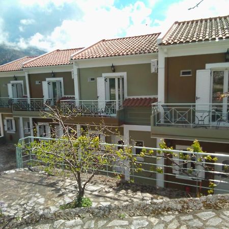 Dogis Retreat Apartment Agia Efimia ภายนอก รูปภาพ