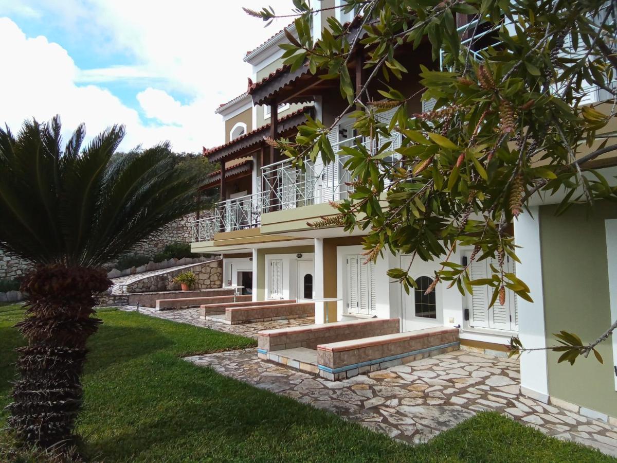 Dogis Retreat Apartment Agia Efimia ภายนอก รูปภาพ