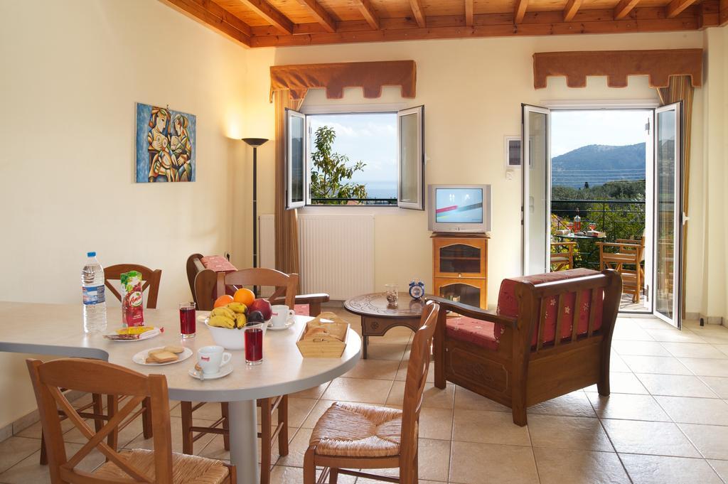 Dogis Retreat Apartment Agia Efimia ห้อง รูปภาพ