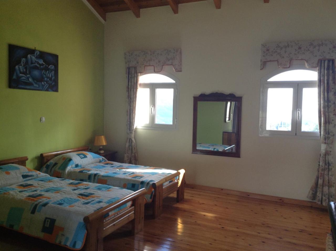 Dogis Retreat Apartment Agia Efimia ภายนอก รูปภาพ