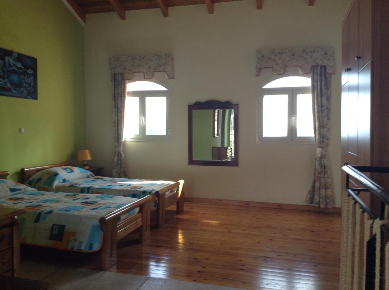 Dogis Retreat Apartment Agia Efimia ภายนอก รูปภาพ
